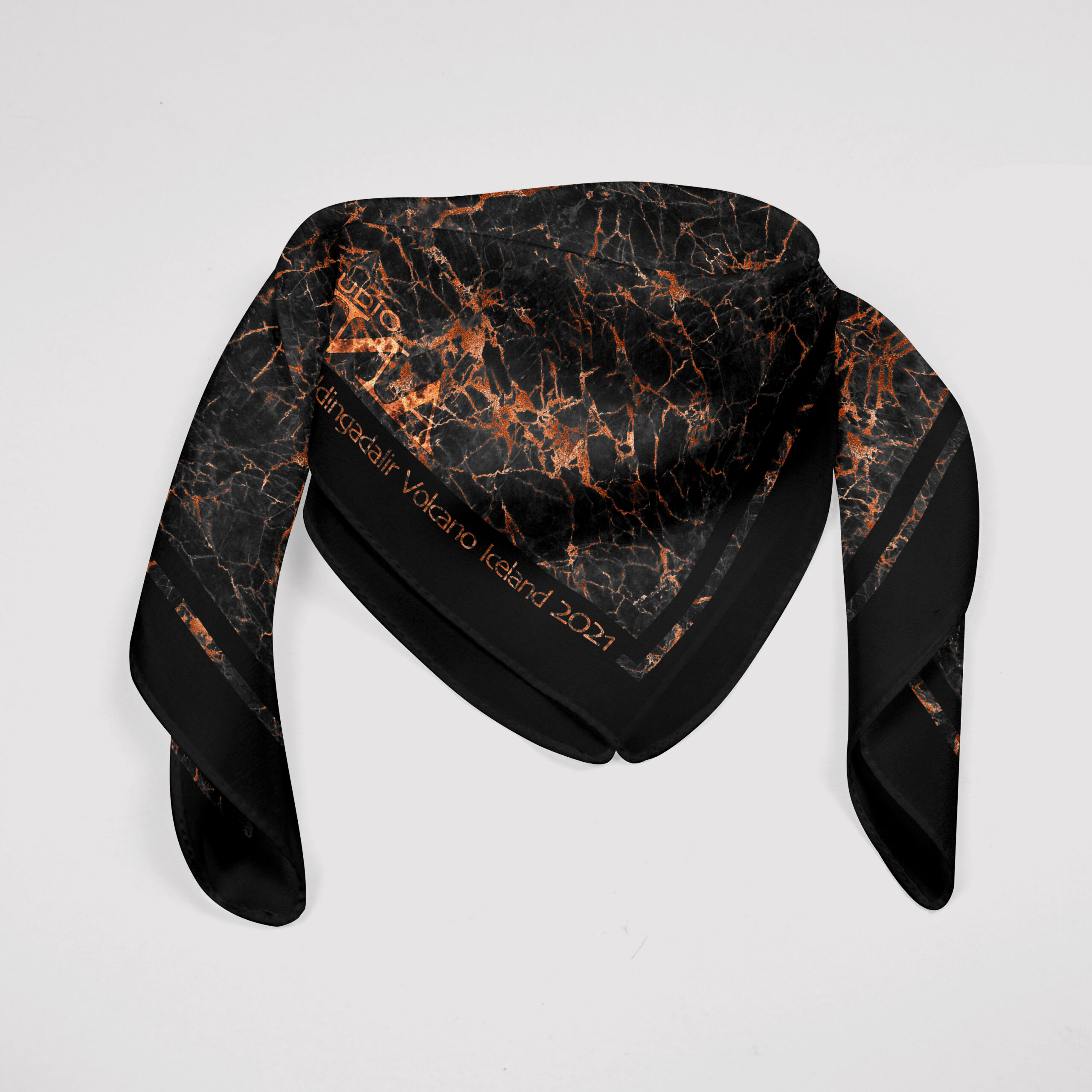 volcano_scarf_gylltur